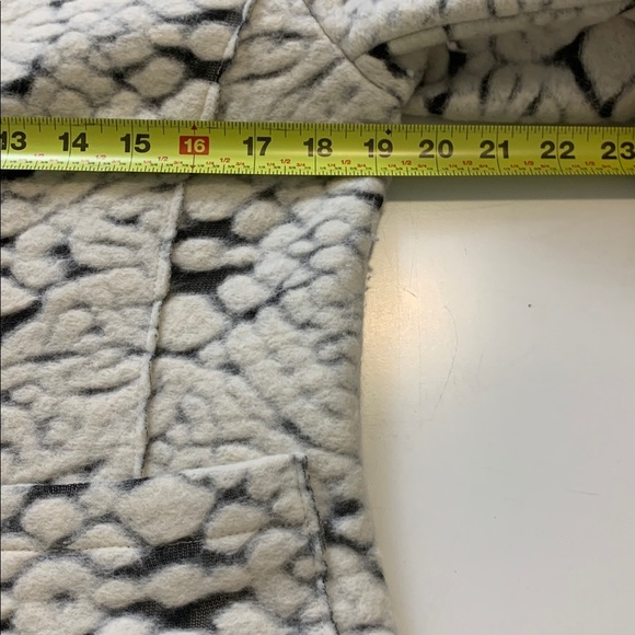 Hammer Wool Blend  Blazer, Textured Fabric 75% wool 25% polyester, pockets - Picture 9 of 15